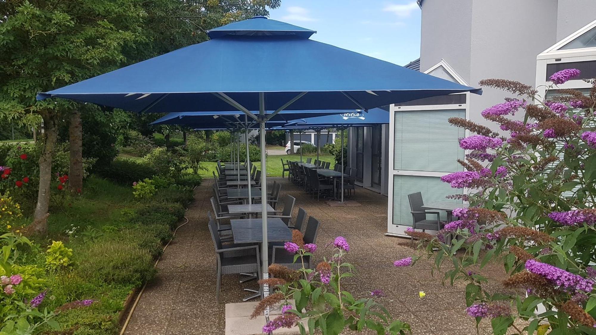 Hotel Restaurant La Tour Romaine - Haguenau - Strasbourg Nord Schweighouse-sur-Moder 외부 사진